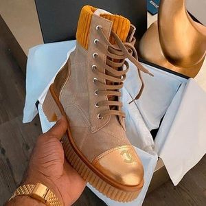 BNIB Chanel combat boots beige & gold 38.5 FW20